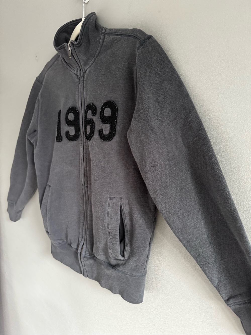 💥Last Chance!! Gap 1969 Embroidered Zip-Up heavyweight Sweatshirt - Charcoal